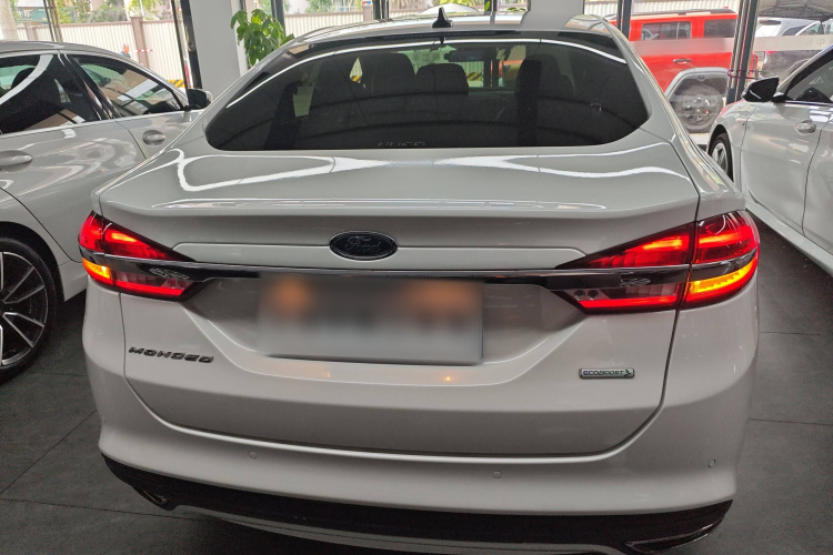 福特 蒙迪欧 2017款 改款 EcoBoost 180 时尚型车身外观6004