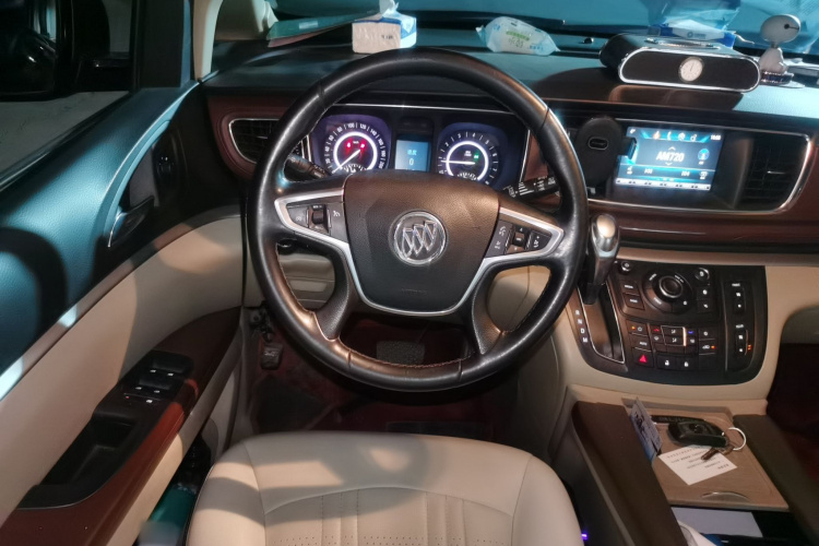 别克GL8 2017款 25S 豪华型 国V局部细节13