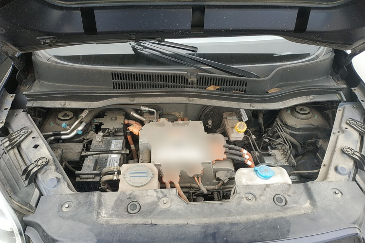 零跑汽车 零跑T03 2021款 400豪华版机舱底盘24