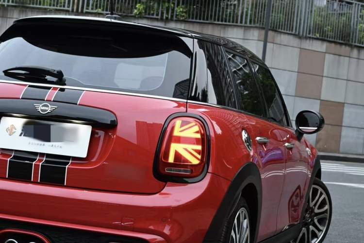 MINI 2018款 2.0T COOPER S 艺术家 五门版车身外观6007