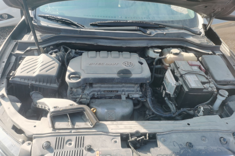 别克 英朗 2015款 15N 自动豪华型机舱底盘24