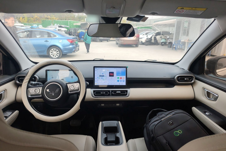 五菱汽车 五菱缤果PLUS 2024款 330km 五座版中控内饰7002