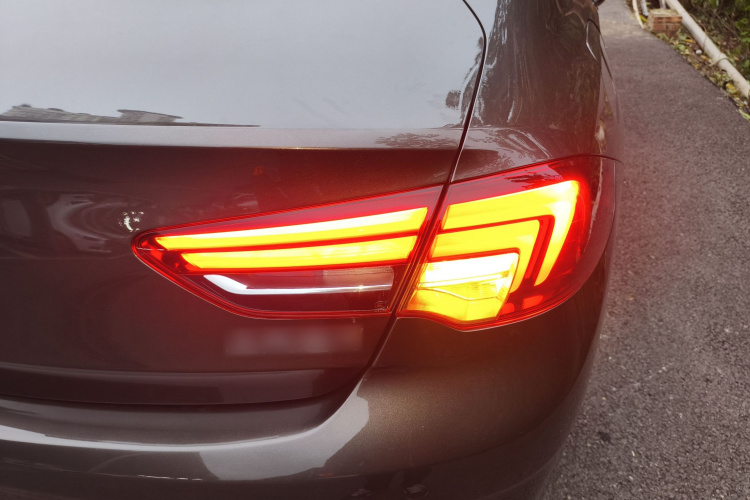 别克 君威 2019款 20T 精英型 国V车身外观6001