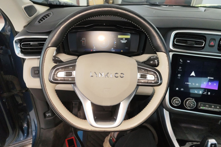 领克01 2019款 2.0T 两驱耀Pro版 国VI中控内饰13