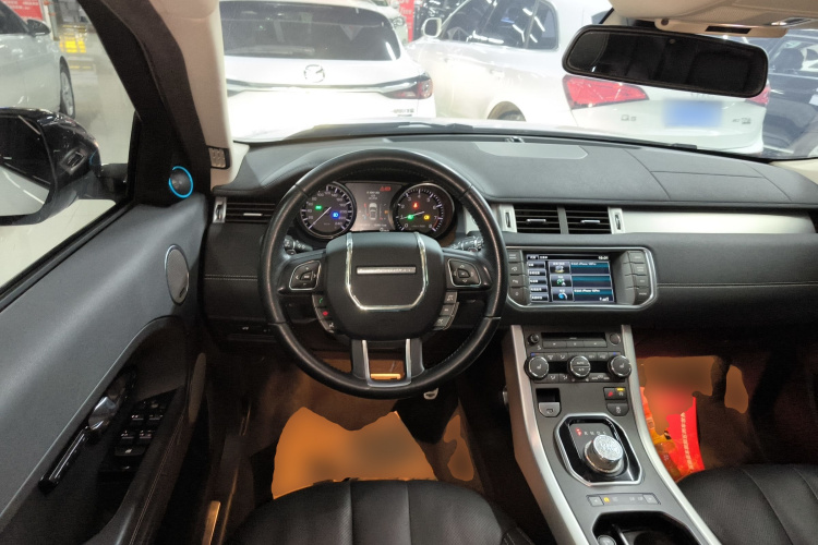 路虎 揽胜极光 2015款 2.0T 五门锐动版中控内饰13