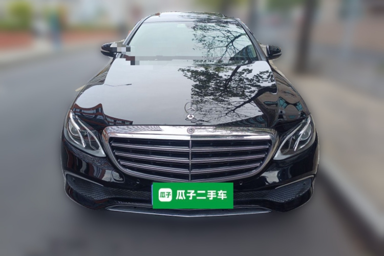 奔驰E级 2018款 E 200 L车身外观2