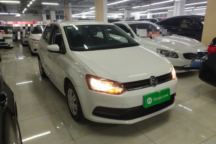 大众 Polo 2016款 1.4L 手动风尚型车身外观3