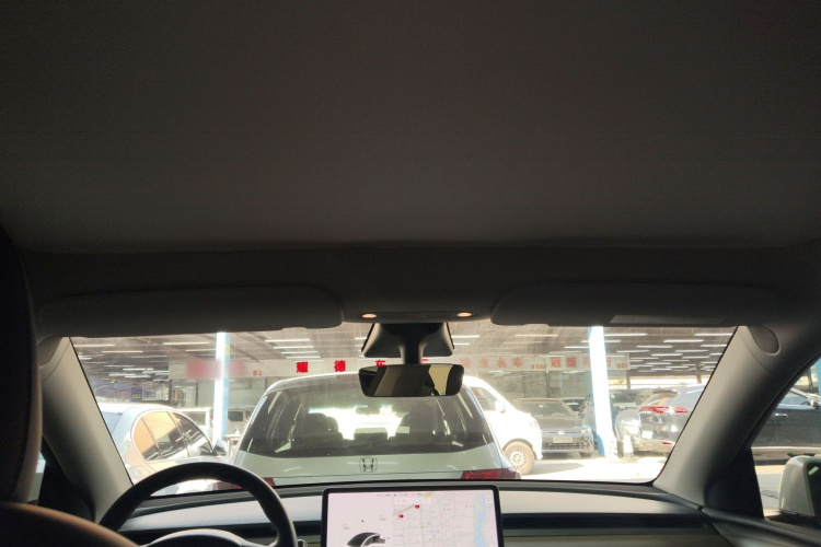 特斯拉 Model Y 2021款 长续航全轮驱动版中控内饰22