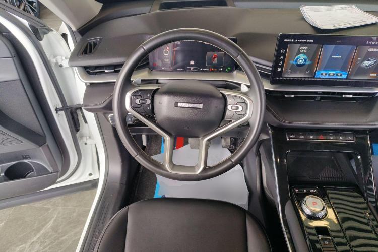 哈弗H6 2021款 第三代 2.0T 自动两驱Max中控内饰13