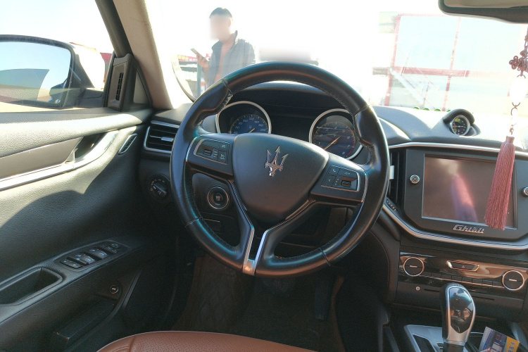 玛莎拉蒂 Ghibli 2014款 3.0T 标准版中控内饰13