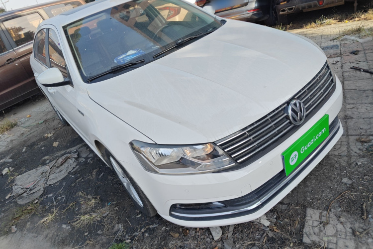 大众 朗逸 2017款 1.6L 手动舒适版车身外观3