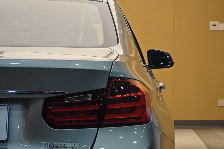 宝马3系 2014款 320Li 豪华设计套装车身外观6011