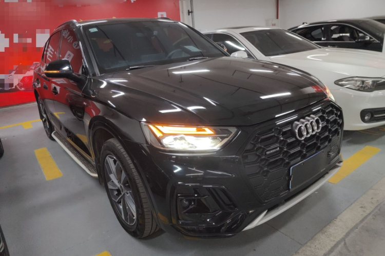 奥迪Q5L 2024款 40 TFSI 豪华动感型车身外观6002