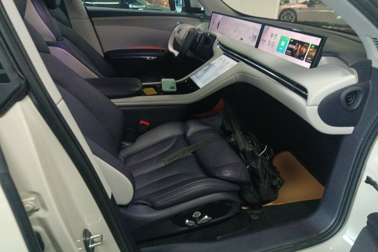 智己汽车 智己LS7 2023款 77kWh Urban Fit后驱版局部细节41