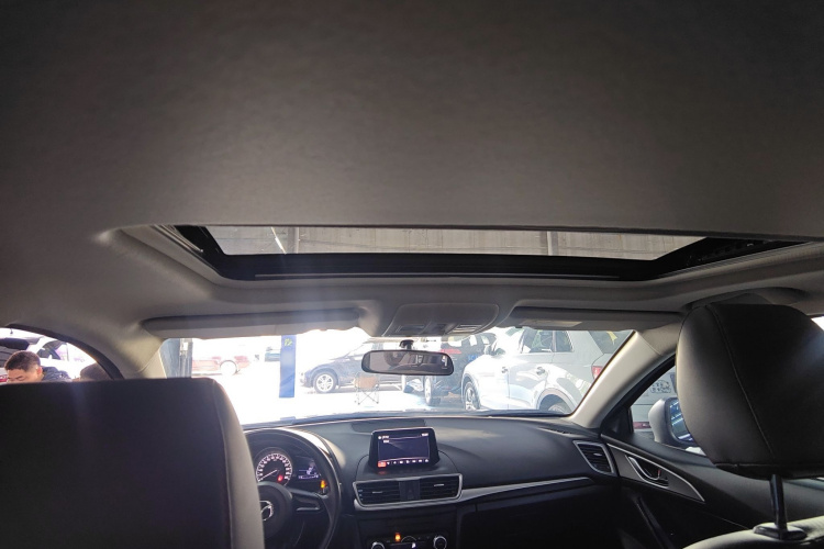 马自达3 昂克赛拉 2019款 云控版 三厢 1.5L 自动豪华型 国VI局部细节22