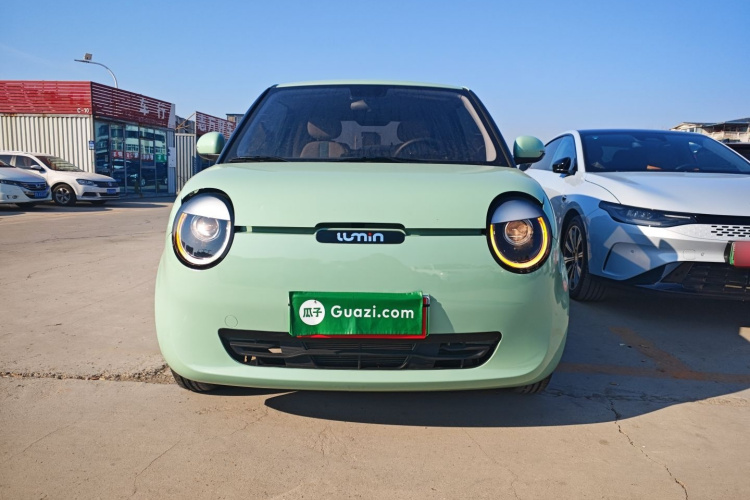 长安启源 长安Lumin 2023款 205km 香沁款车身外观2