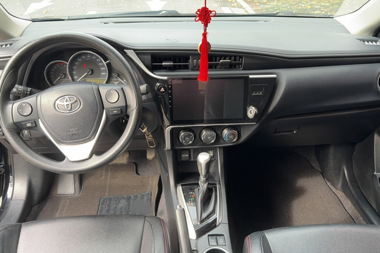 丰田 雷凌 2017款 改款 185T CVT精英版 国V中控内饰7003