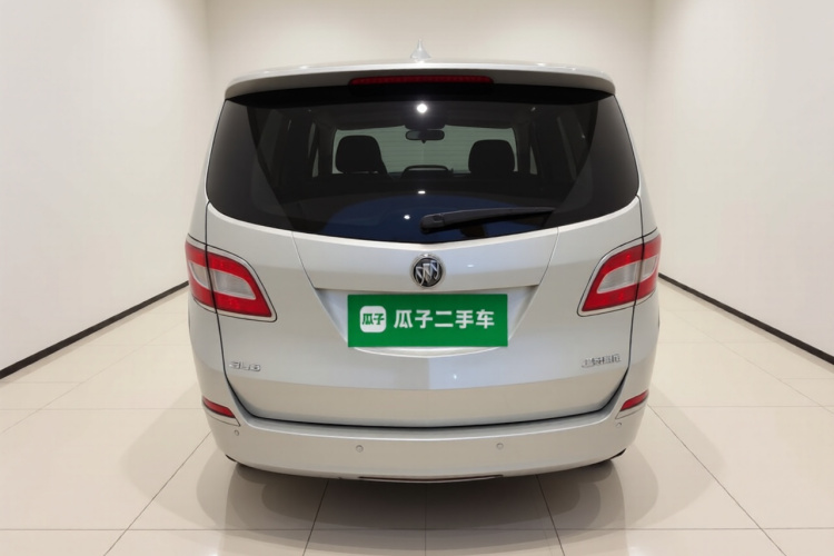 别克GL8 2011款 2.4L LT豪华商务行政版车身外观6