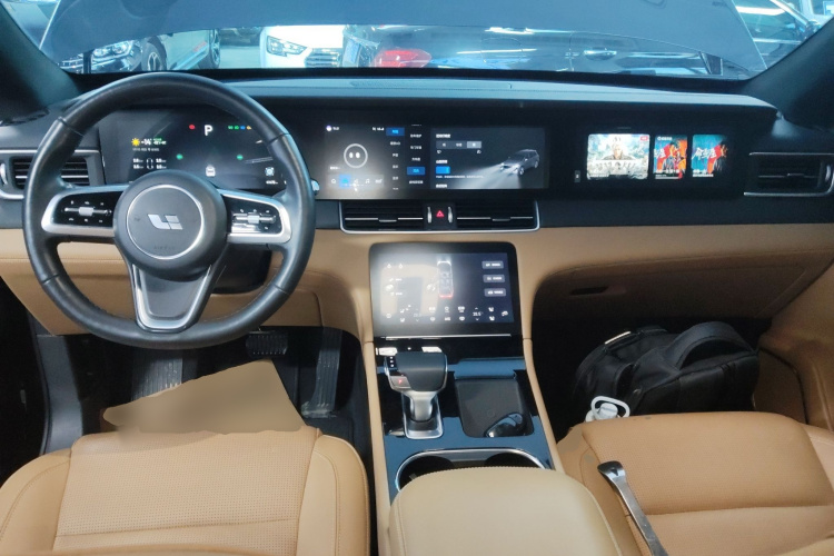 理想汽车 理想ONE 2021款 增程6座版中控内饰12