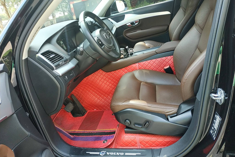 沃尔沃XC90 2019款 T5 智逸版 7座 国VI中控内饰19