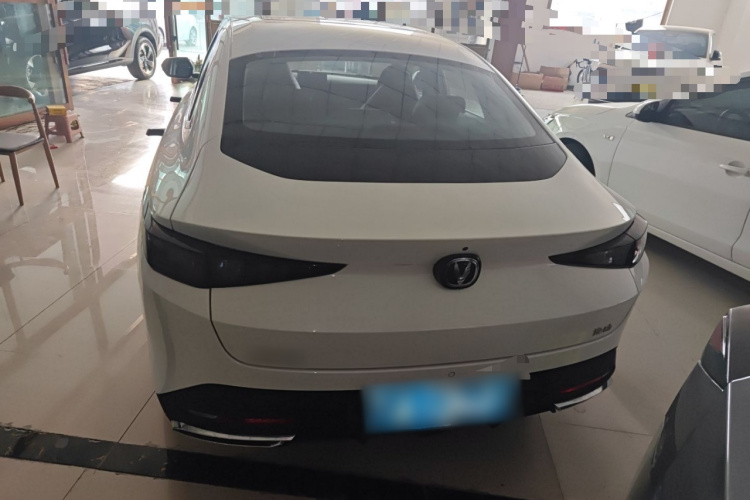 长安 逸动 2024款 1.5T GDI自动 旗舰型车身外观6