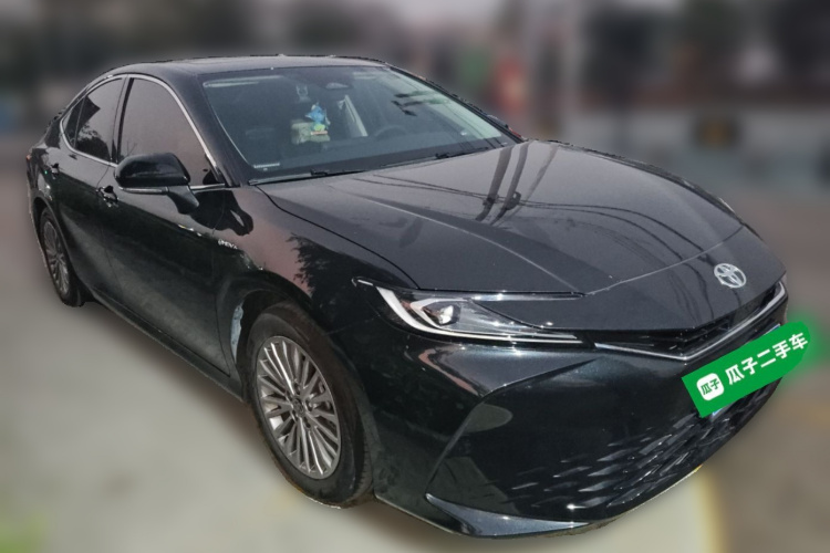 丰田 凯美瑞 2024款 双擎 2.0HE 精英版车身外观3