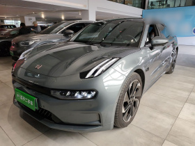 极氪001 2022款 超长续航双电机 ME版