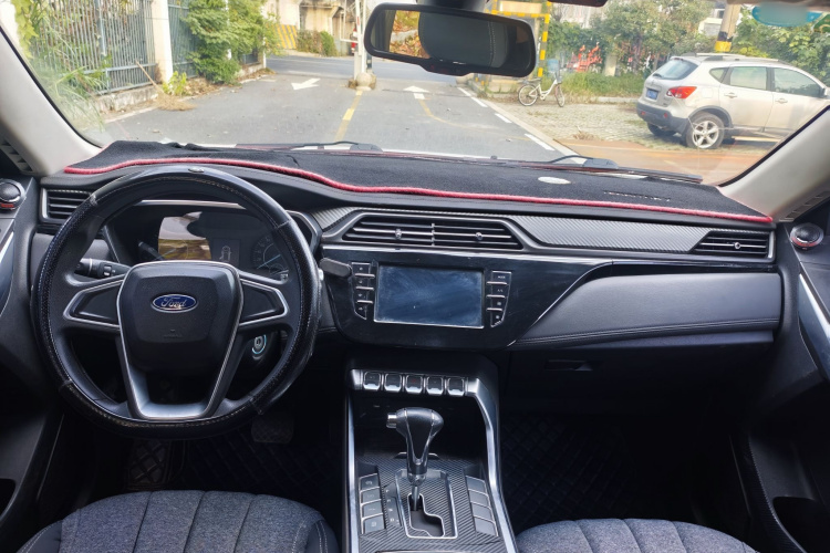 福特 2020款 领界S EcoBoost 145 CVT精领型中控内饰7006