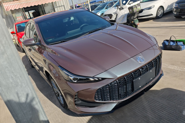 名爵 MG5 2025款 180DVVT 全球豪华版车身外观3