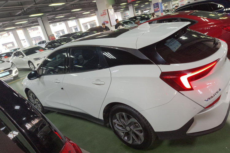 别克 微蓝6 2019款 互联智享型车身外观4