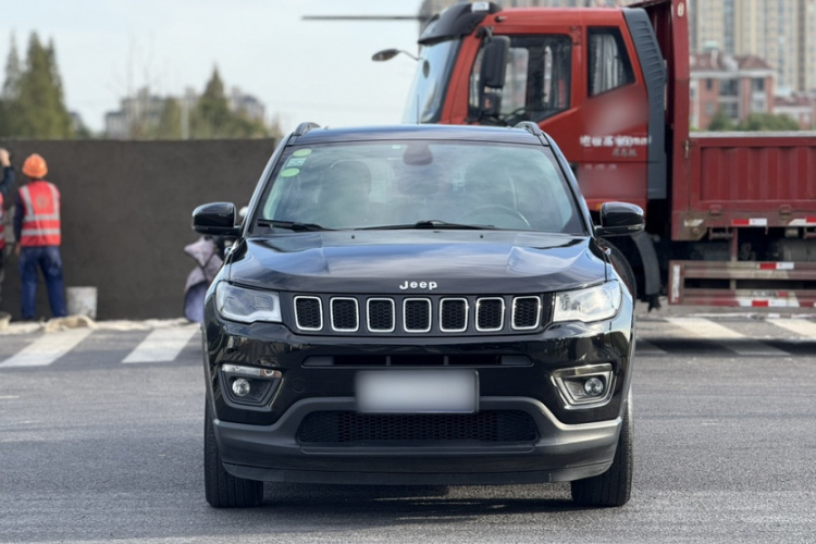 Jeep 指南者 2017款 200T 自动家享四驱版车身外观6002