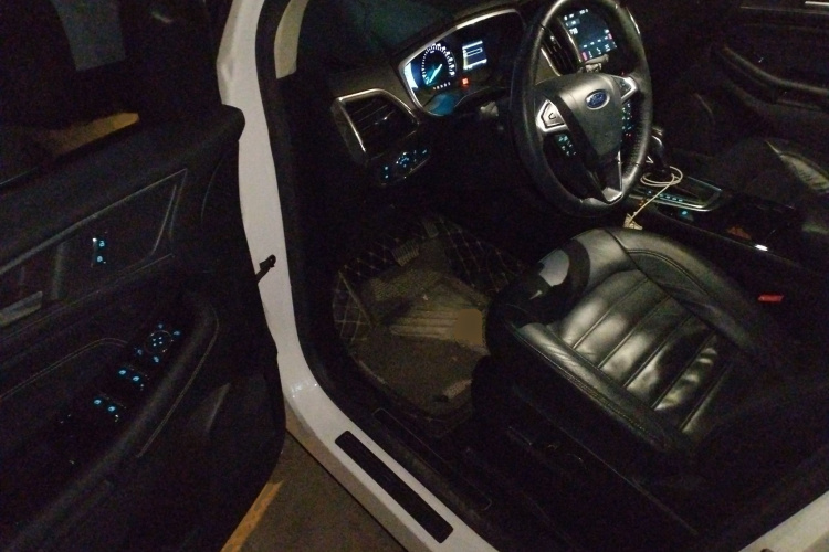 福特 锐界 2016款 EcoBoost 245 两驱豪锐型 7座中控内饰20