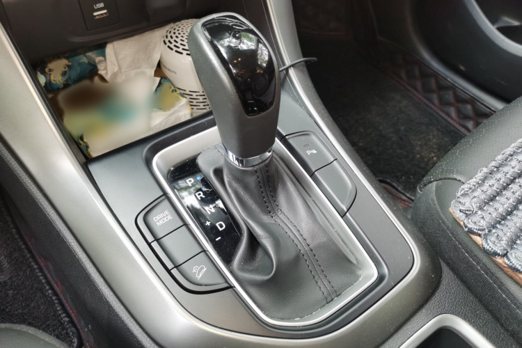 北京现代ix35 2018款 2.0L 自动两驱智勇·畅联版局部细节18