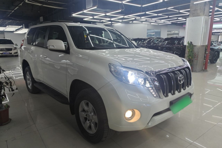 丰田 普拉多 2015款 2.7L 自动标准版车身外观3