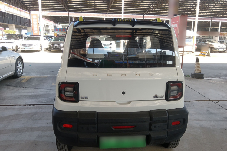 吉利银河 2025款 210km 熊猫骑士车身外观6