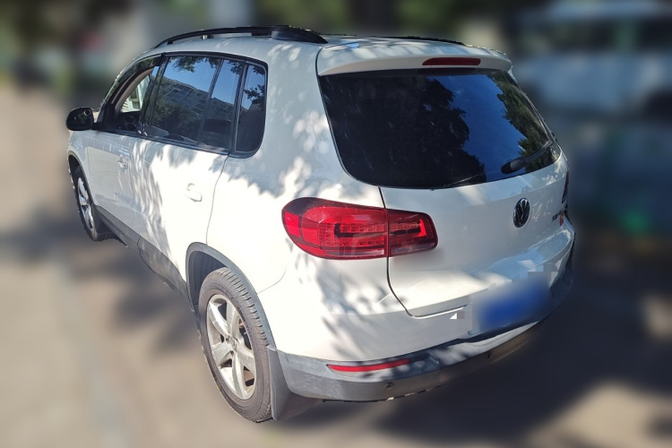 大众 途观 2013款 1.8TSI 自动两驱舒适版车身外观5