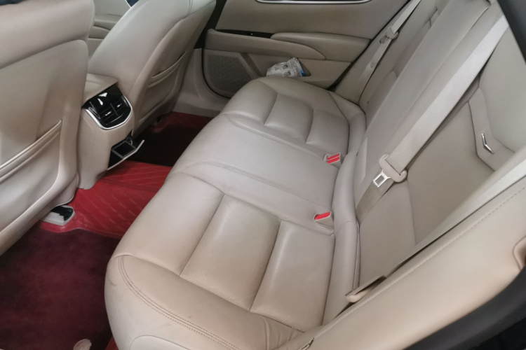 凯迪拉克XTS 2017款 28T 精英型中控内饰21