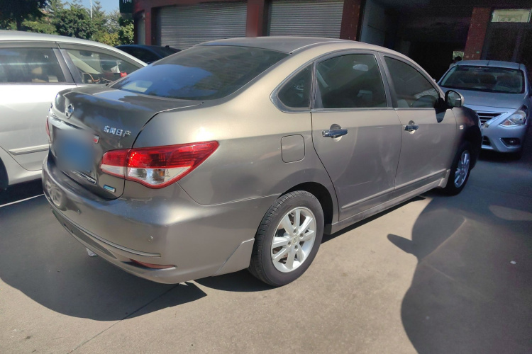 日产 轩逸 2016款 经典 1.6XE 手动领先版车身外观6005