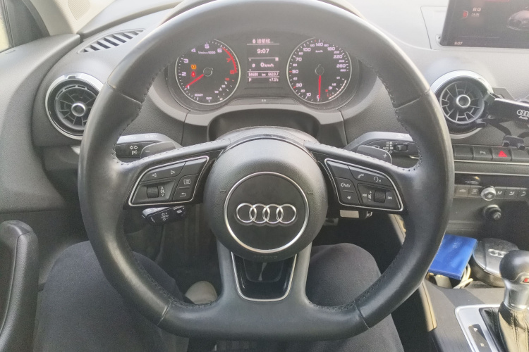 奥迪A3 2017款 Limousine 40 TFSI 运动型局部细节13