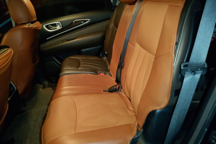 英菲尼迪QX60(进口) 2018款 2.5 S/C Hybrid 两驱卓越版 国VI中控内饰7004