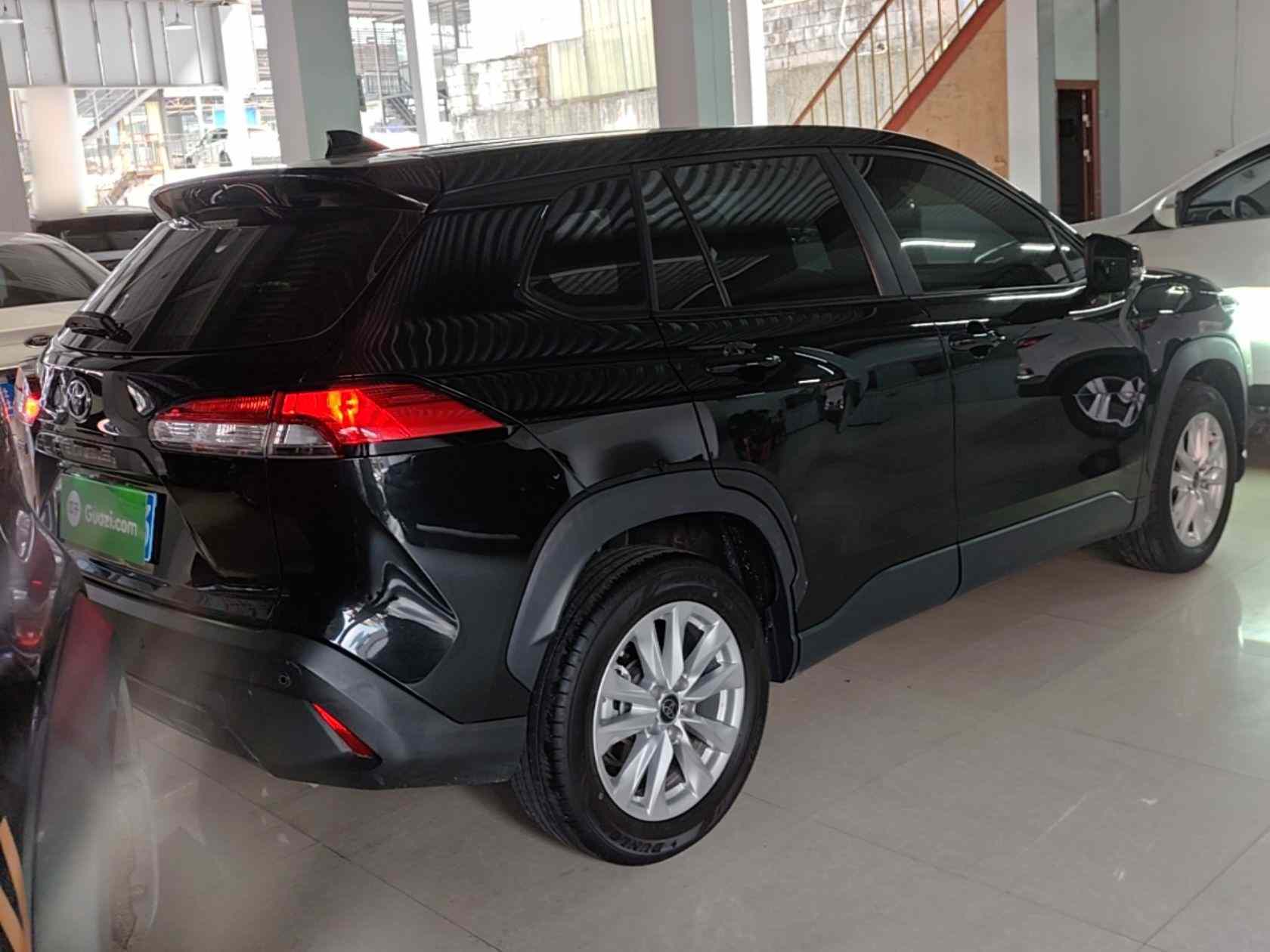 丰田 卡罗拉锐放 2023款 2.0L 精英版(5)