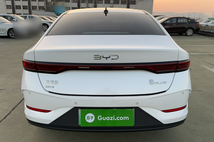 比亚迪 秦PLUS 2025款 DM-i 智驾版 55KM领先型车身外观6006