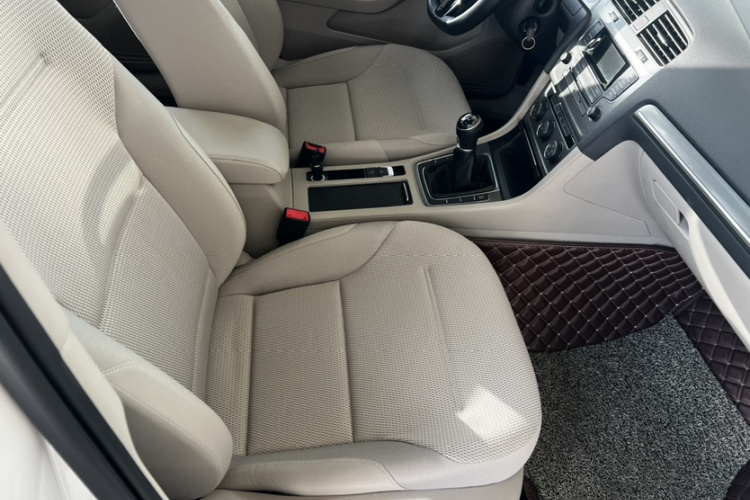 大众 高尔夫 2014款 1.4TSI 手动舒适型中控内饰7008