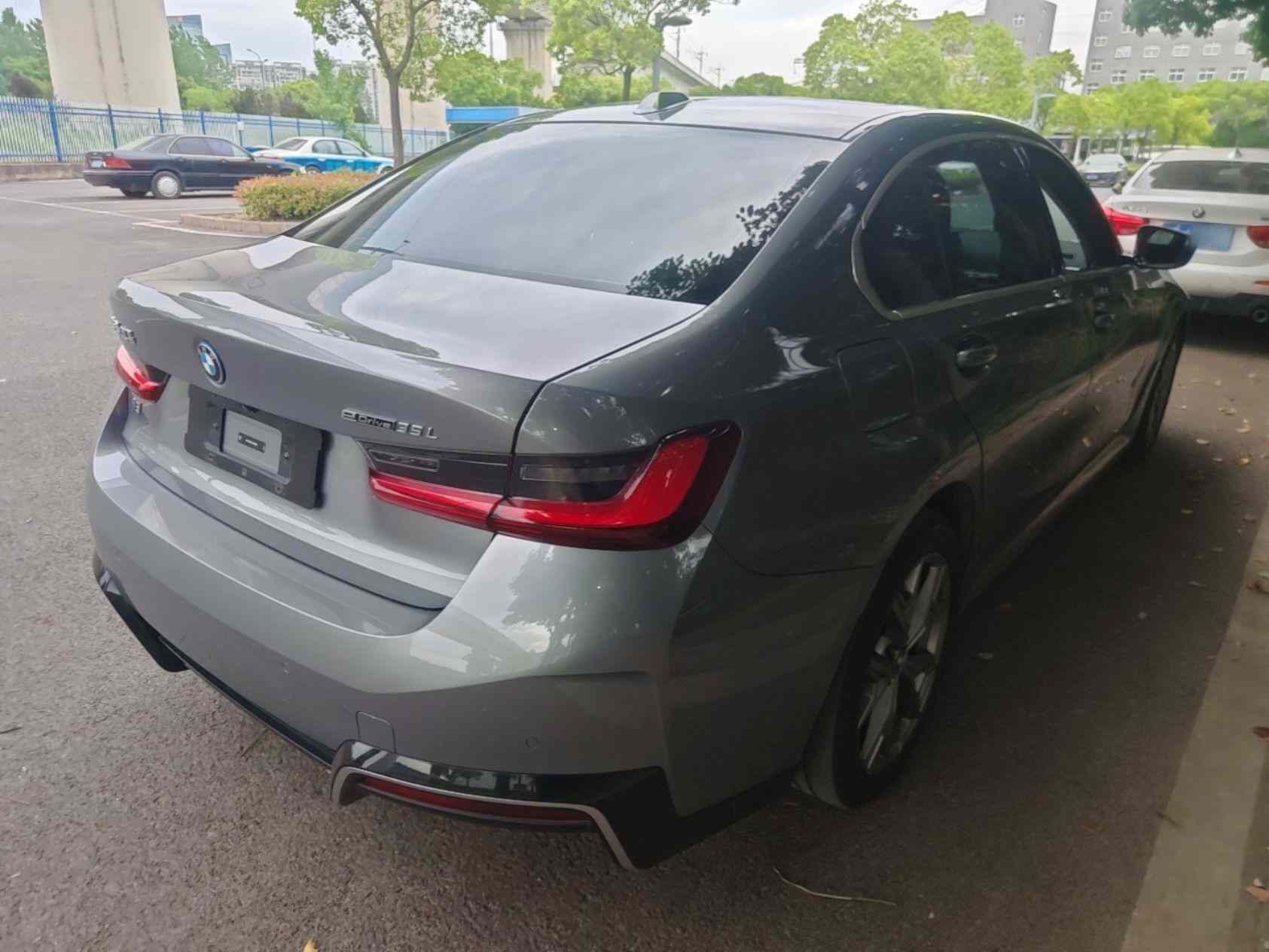 宝马i3 2024款 eDrive 35 L(5)