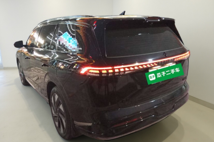 东风奕派 eπ008 2024款 210Max增程版 6座车身外观5