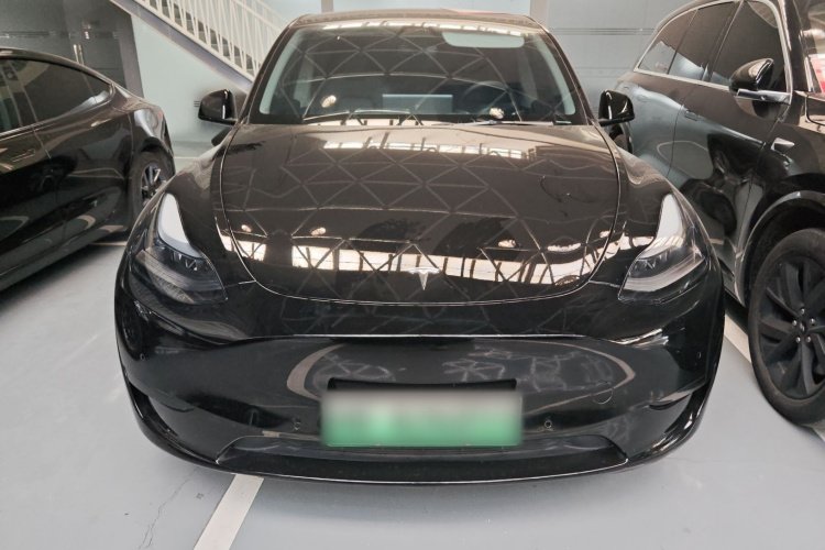 特斯拉 Model Y 2022款 改款 后轮驱动版车身外观2