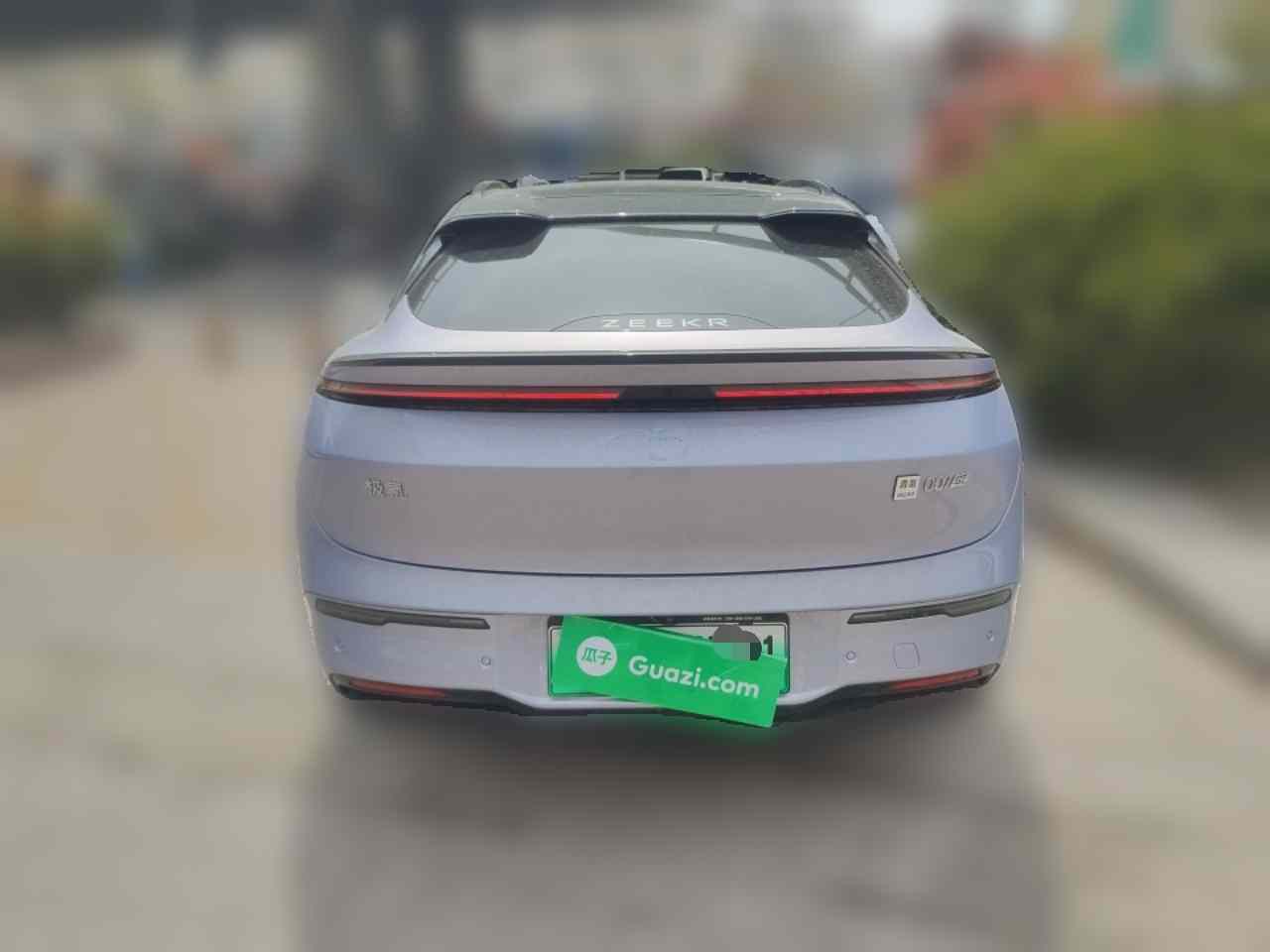 极氪007GT 2025款 四驱智驾版 75kWh(4)