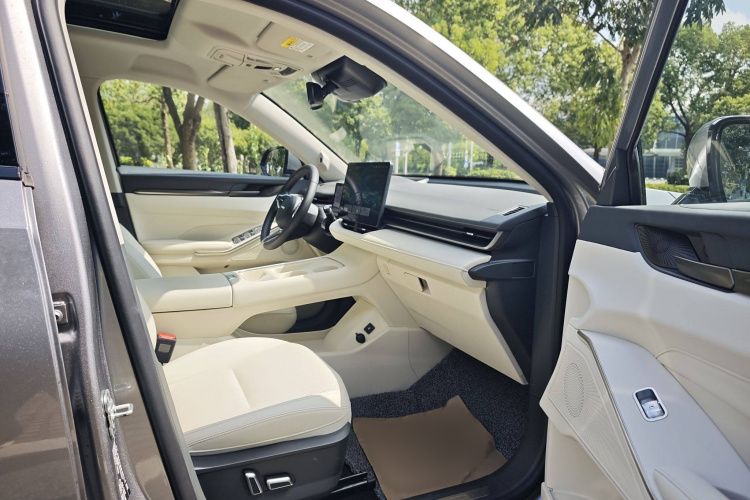 哈弗H6 2024款 1.5T 两驱Ultra中控内饰7003