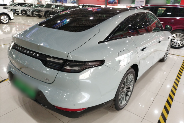 零跑汽车 零跑C01 2024款 增程 316尊享版车身外观7