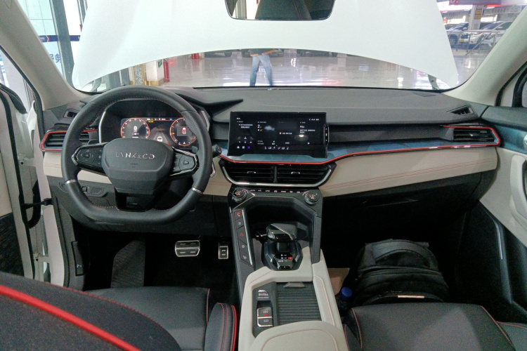 领克06 2020款 1.5T 耀Halo中控内饰12